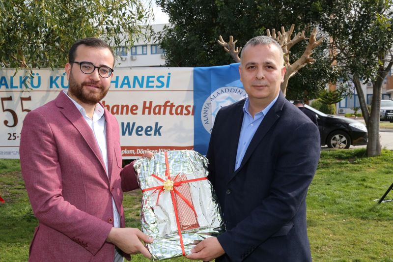 ÖĞR. GÖR. CEMAL ALTINKESER HOCAMIZA ÖDÜL