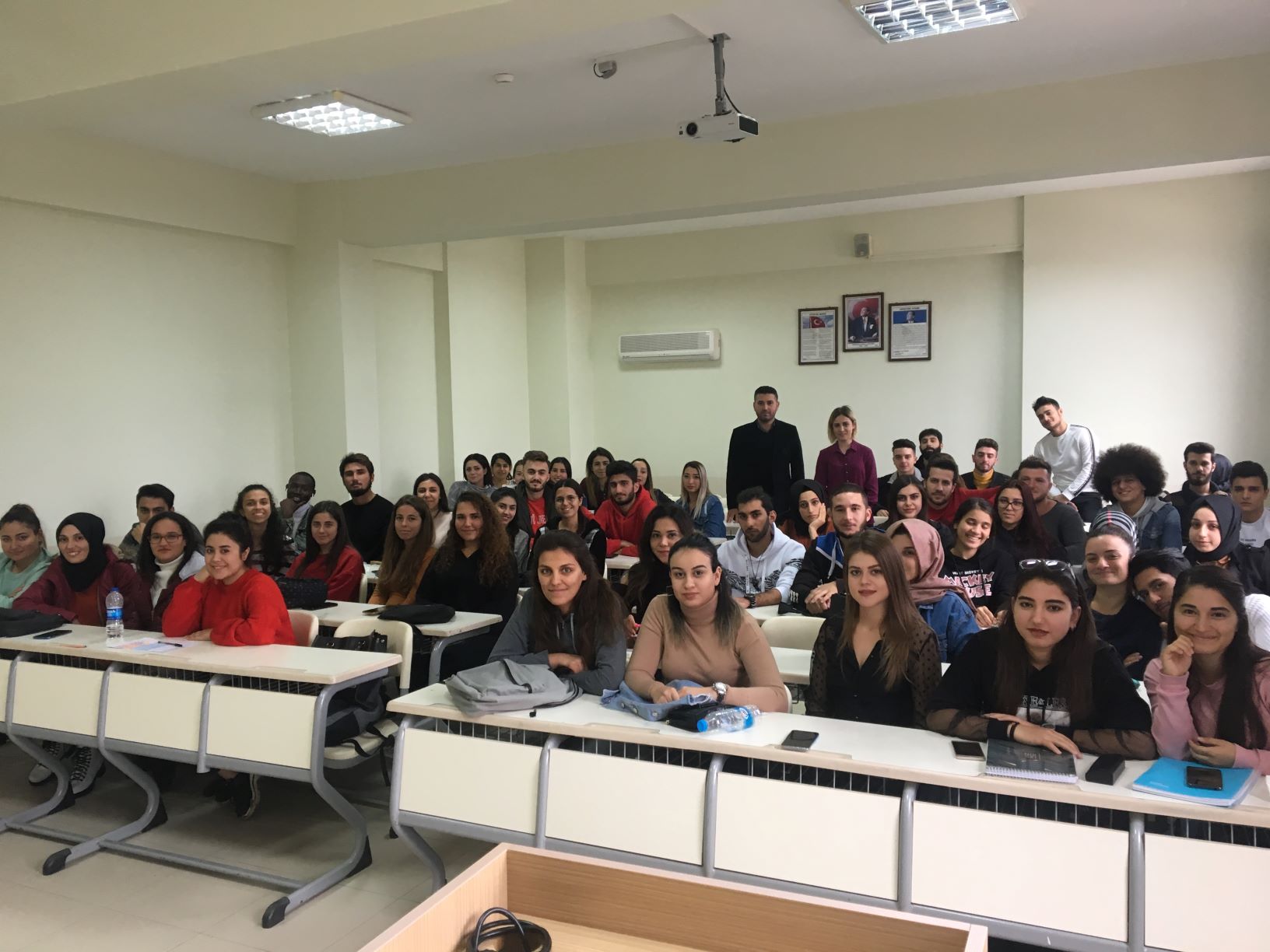 ÖĞRENCİLERİMİZ SİGORTA SEKTÖR TEMSİLCİLERİ İLE BULUŞTU