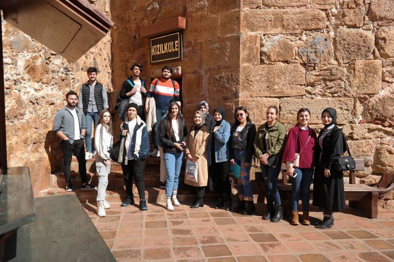 İÇ MEKÂN TASARIMI ÖĞRENCİLERİ ALANYA KALESİ’NDE