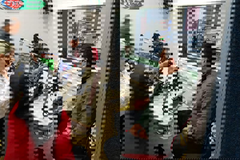 ÖĞRENCİLERİMİZ TRT ANTALYA RADYOSUNA KONUK OLDU